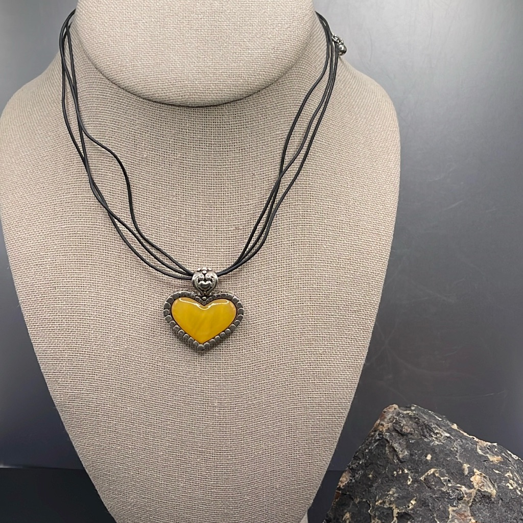52624_22 Cookie Lee Silvertone Heart With Yellow Gemstone 11$